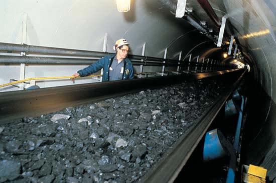 coal on conveyor belt