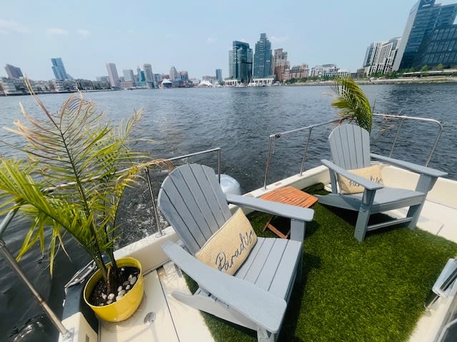 A Floating Kneads Deck