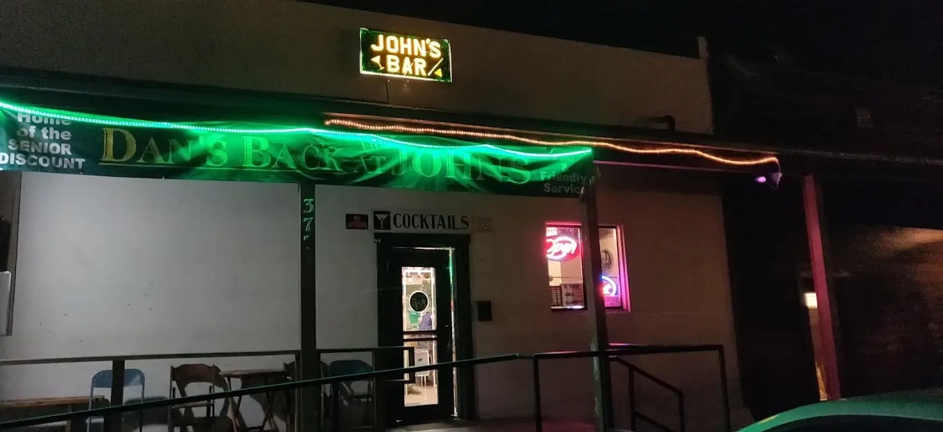 Visit Willits John's Place