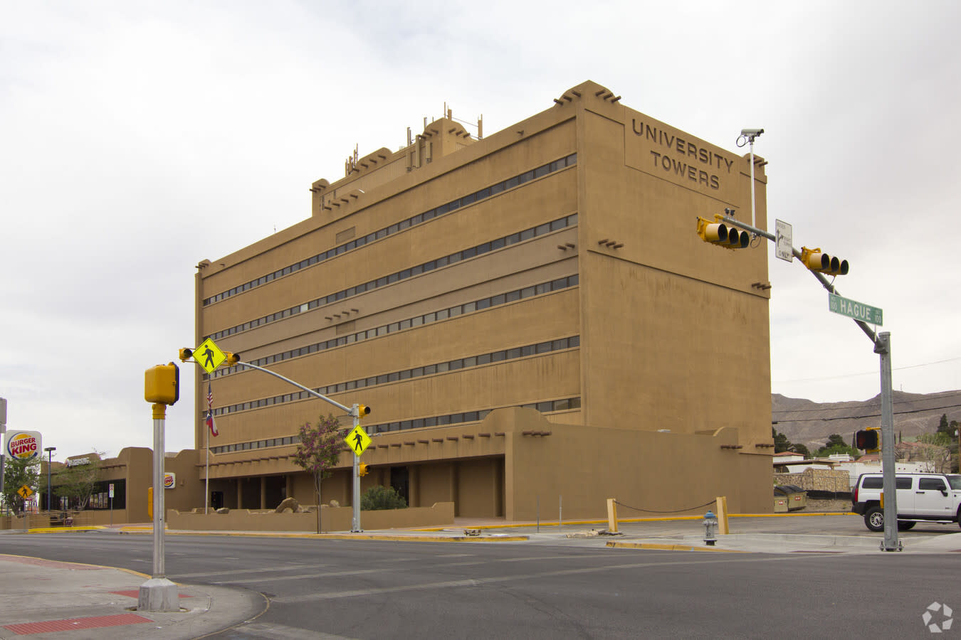 Exterior of Medway Pain Center Central El Paso clinic serving patients throughout West El Paso