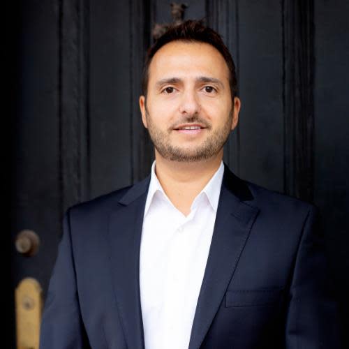 Nik Shehu