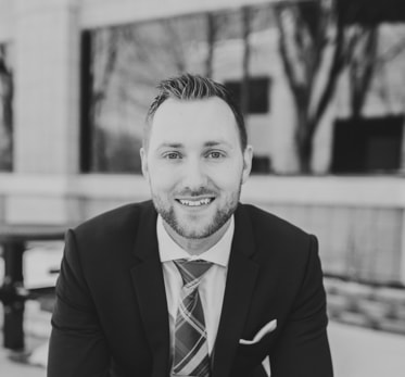 Lakefront Lending LLC