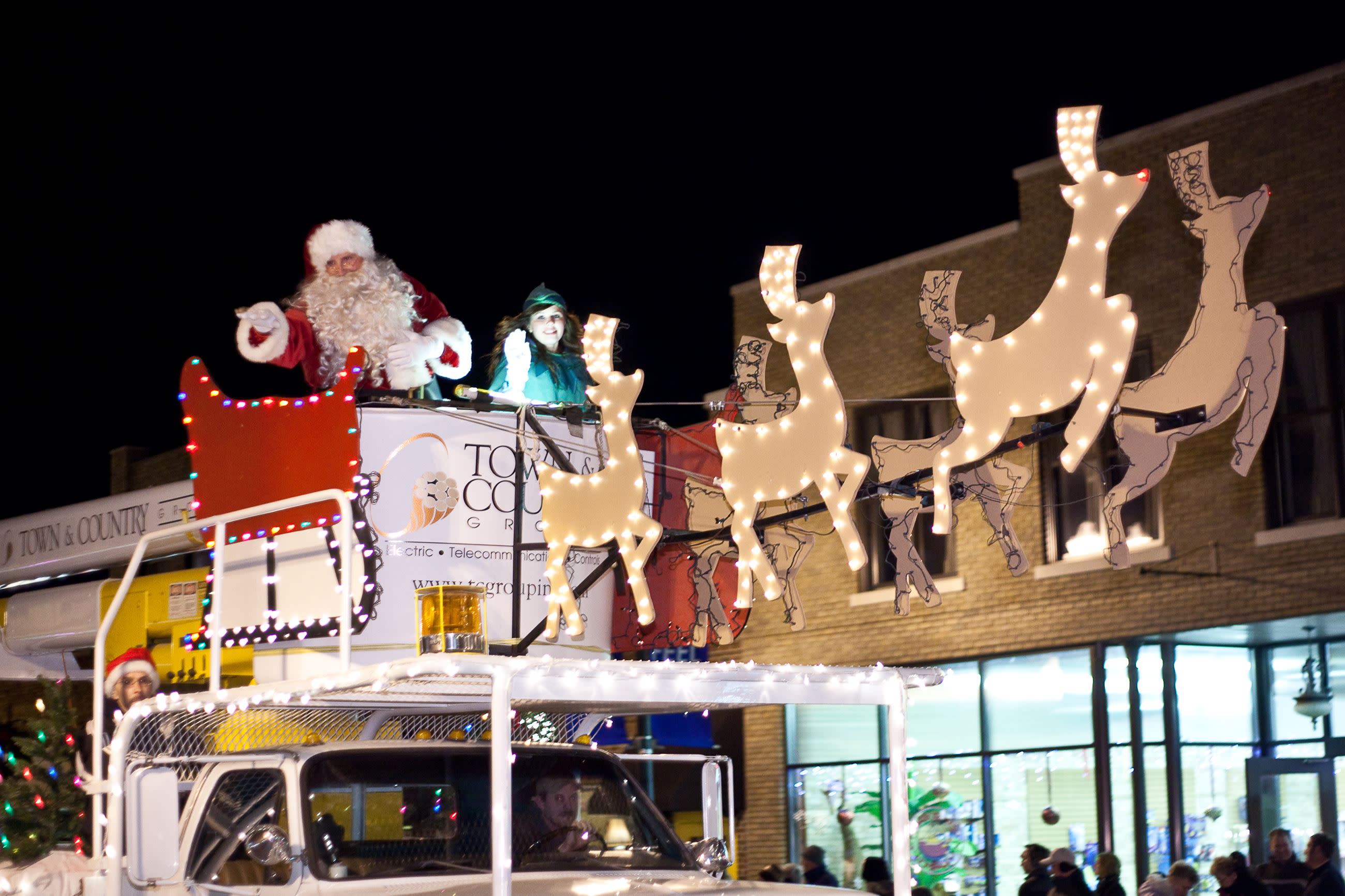 Zeeland’s Annual Magical Christmas Parade News Michigan West Coast