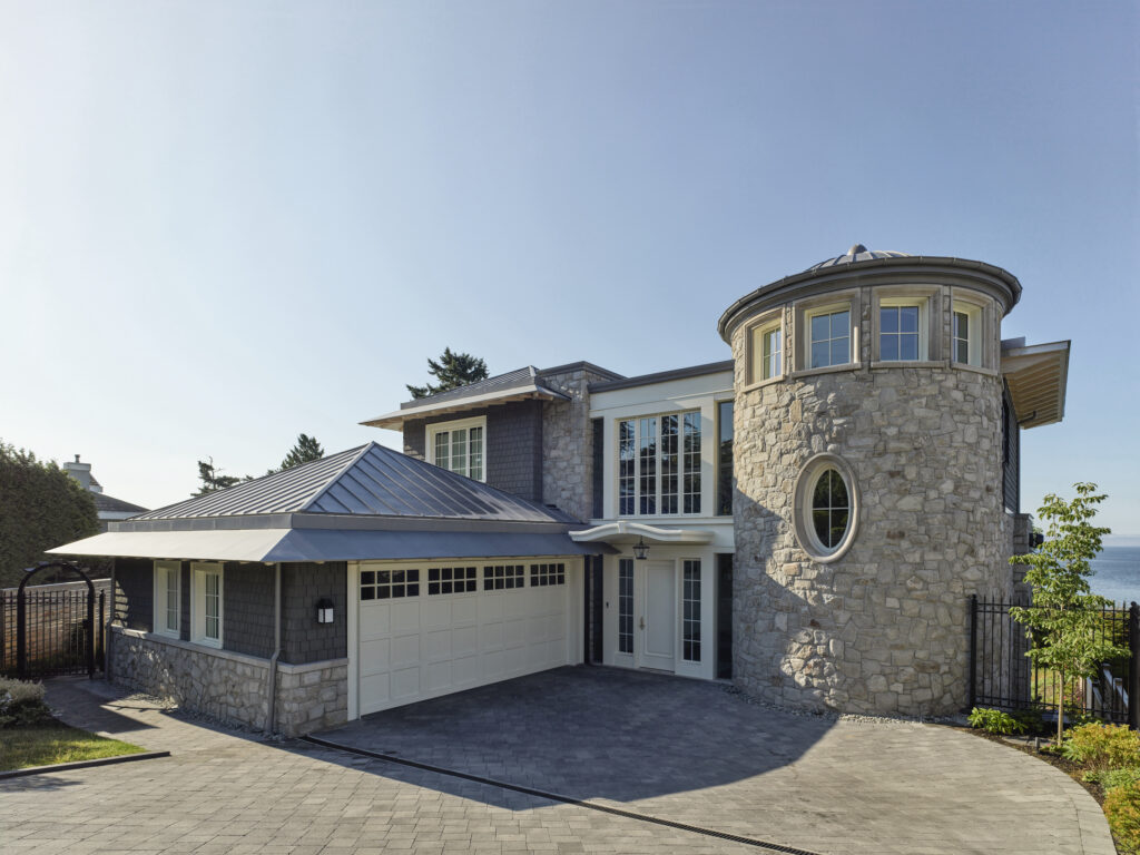 White Rock Net Zero home by Naikoon Contracting
