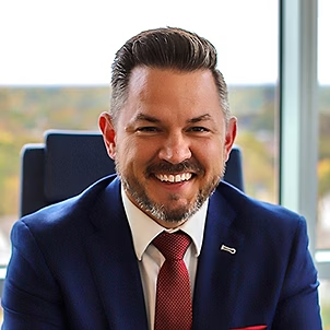 JUSTIN COOK New York Life Senior Partner