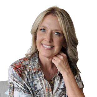 janelle grove - headshot