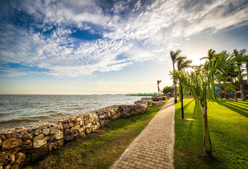 „Tukusanyukidde“ – Willkommen in Uganda