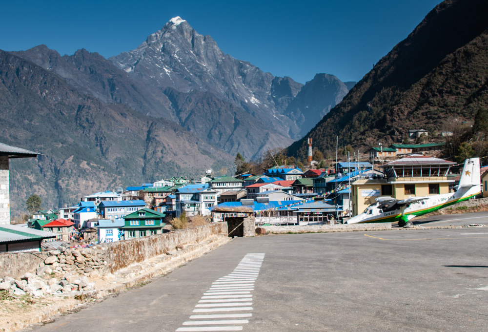 Flug ins Everest-Gebiet nach Lukla & Wanderung nach Phakding (2.610 m)