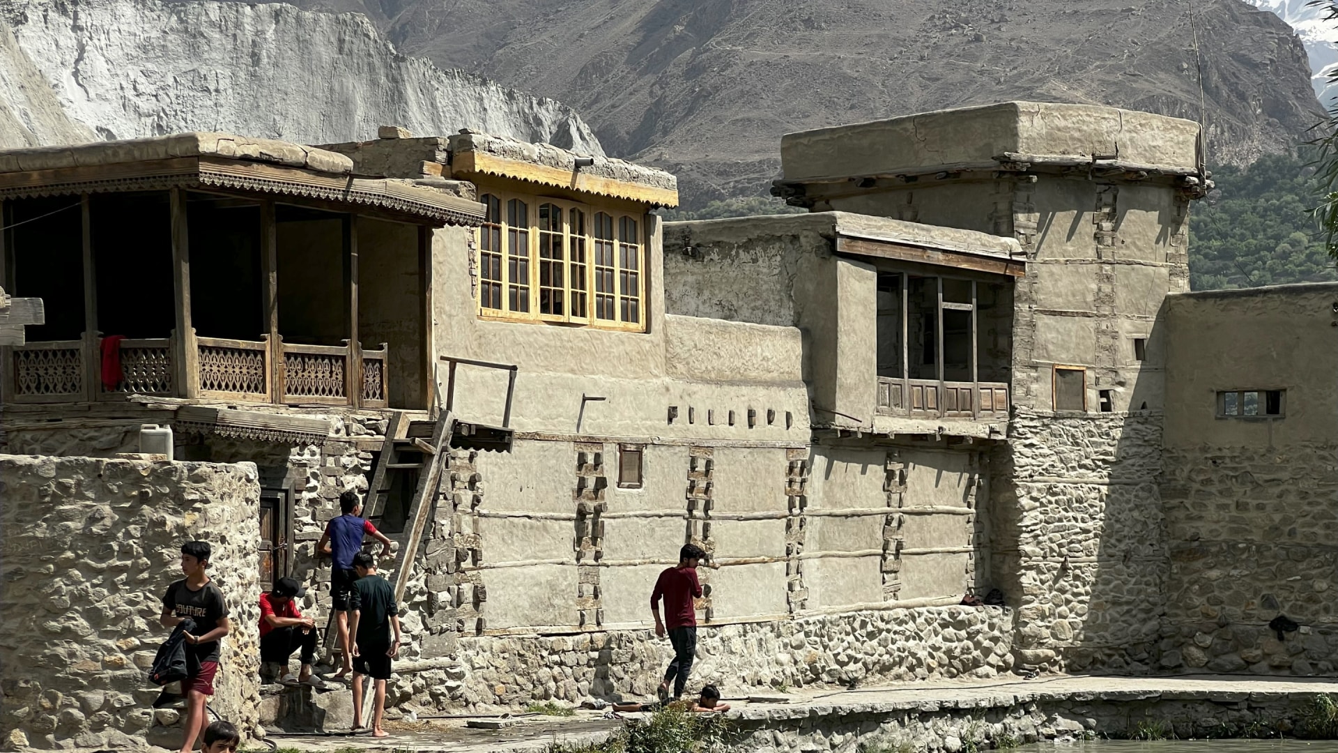Nanga Parbat Umrundung mit Abstecher ins Hunza-Tal
