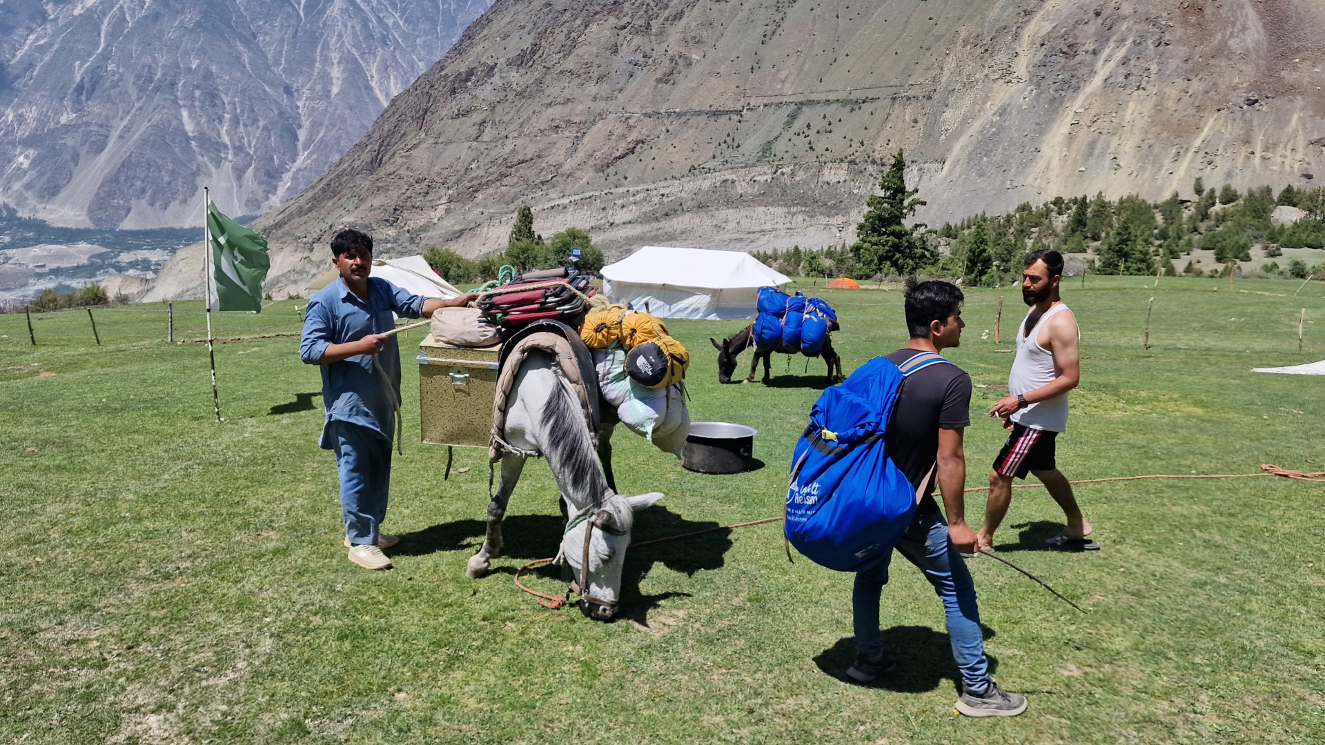 Nanga Parbat Umrundung mit Abstecher ins Hunza-Tal