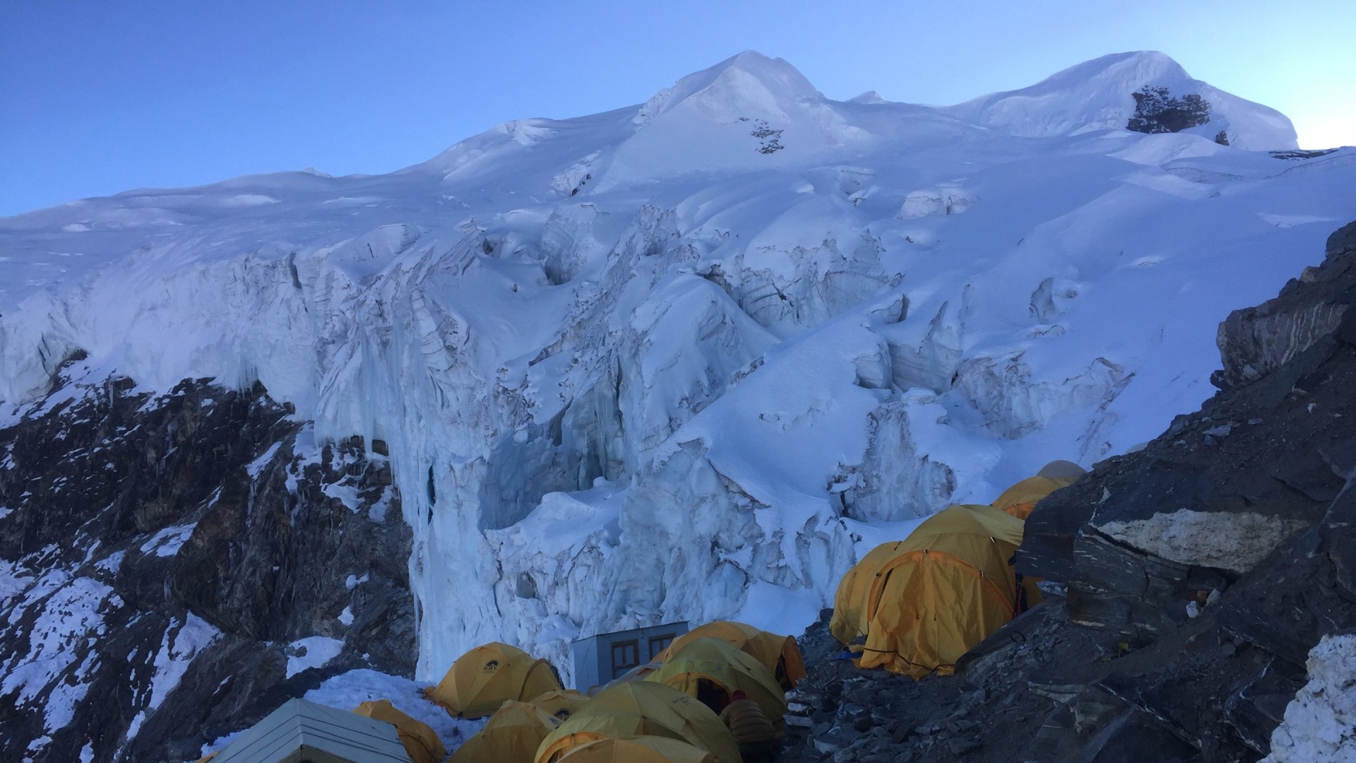 MWR Exklusiv - Mera Peak Besteigung (6.461 m) mit Amphu Laptsa Pass