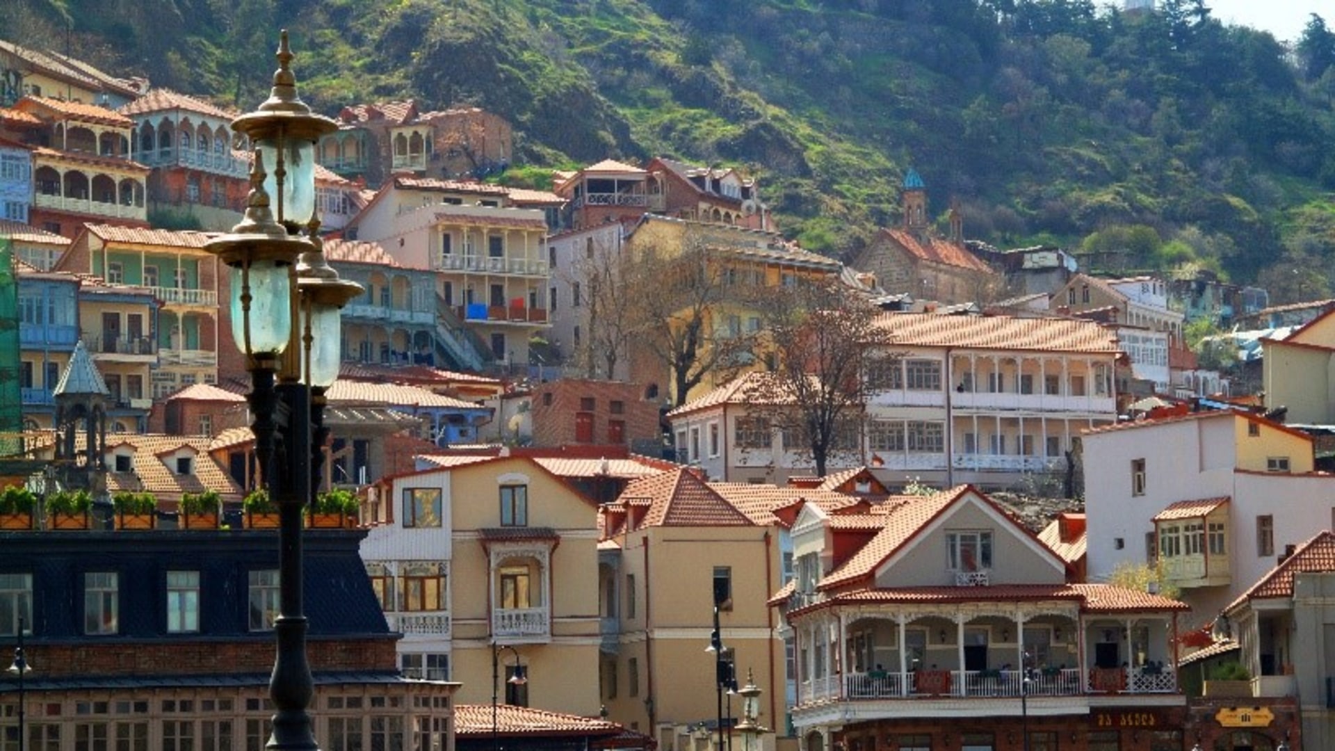 Kurztour zum Kasbek mit Eingehwanderung am Chaukhi-Massiv im Sno-Tal