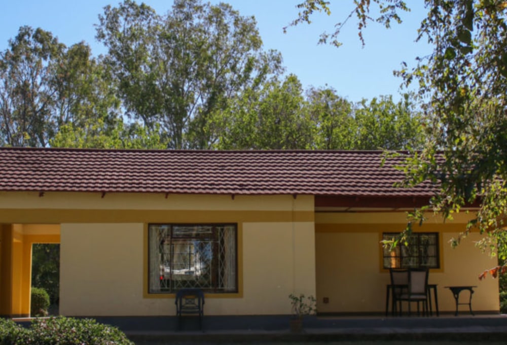 Sedia Riverside Hotel