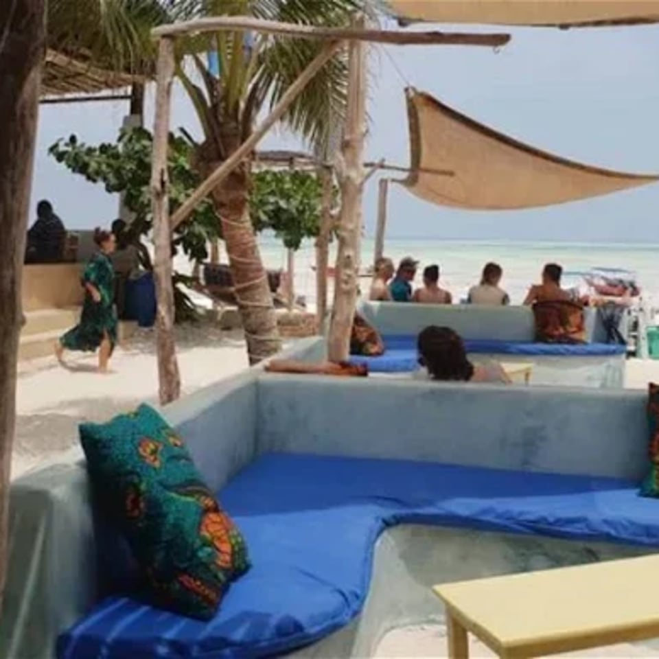 Page Beach Appartment & Hotel