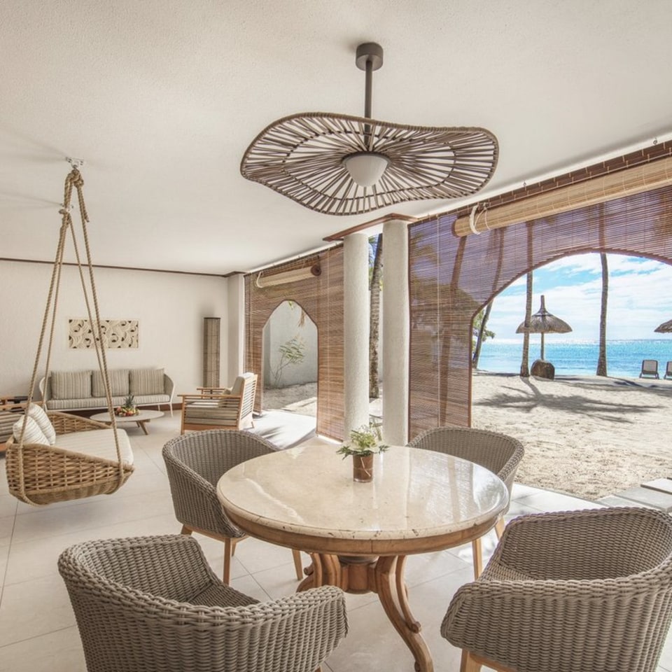Paradis Beachcomber Golf Resort & Spa