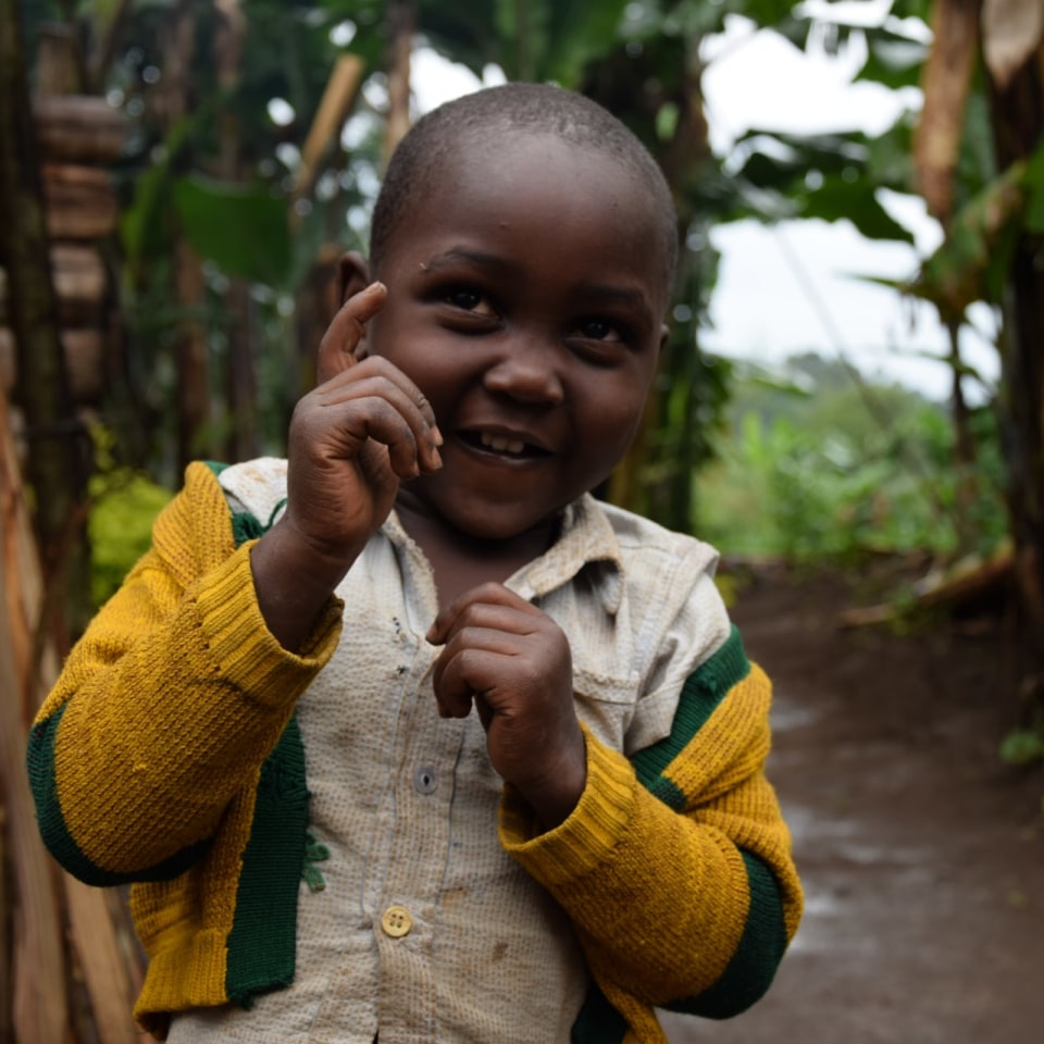 kleiner Junge in Uganda