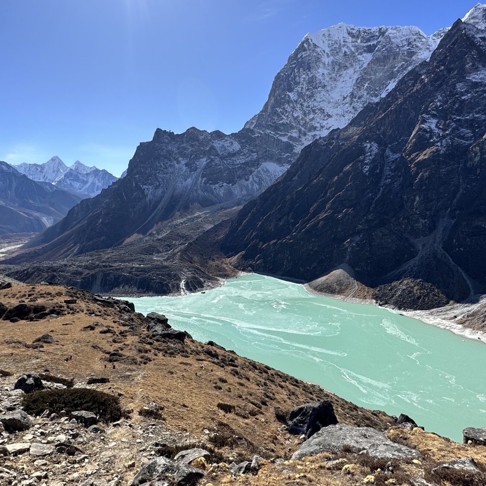 Durch das Gokyo-Tal & über den Cho La Pass zum Everest Basislager