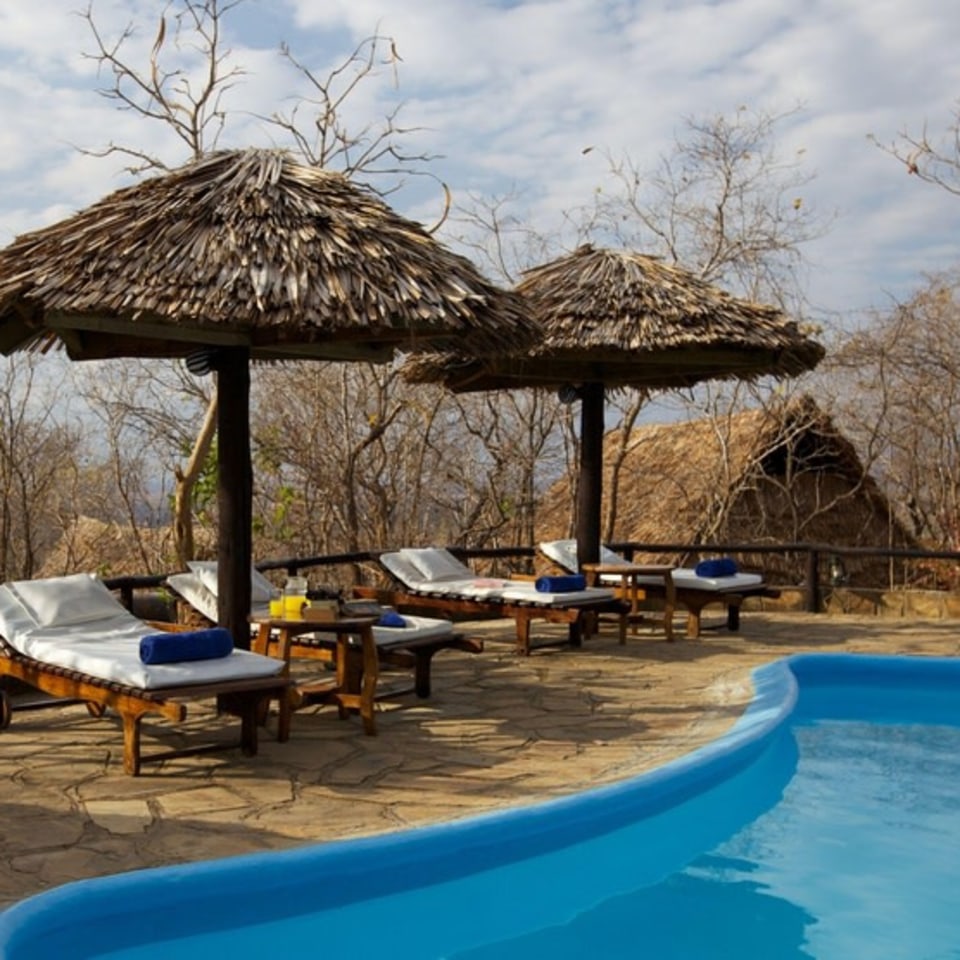 vuma-hills-tented-camp-pool.jpg