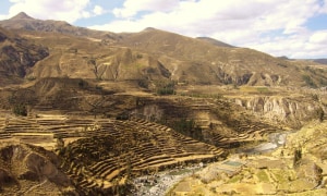 Landschaft-Colca-Canyon.JPG