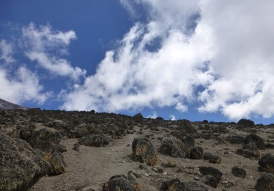 Tansania Safari Kilimanjaro Machame Route Felsen