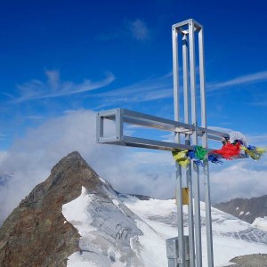 Stubaier Alpen Wilder Freiger%2C Wilder Pfaff und Zuckerh%C3%BCtl Wilder Pfaff Gipfelkreuz mit Blick zum Zuckerh%C3%BCtl cec87b08 b325 4f0a 9af4 aa5bf18b0760