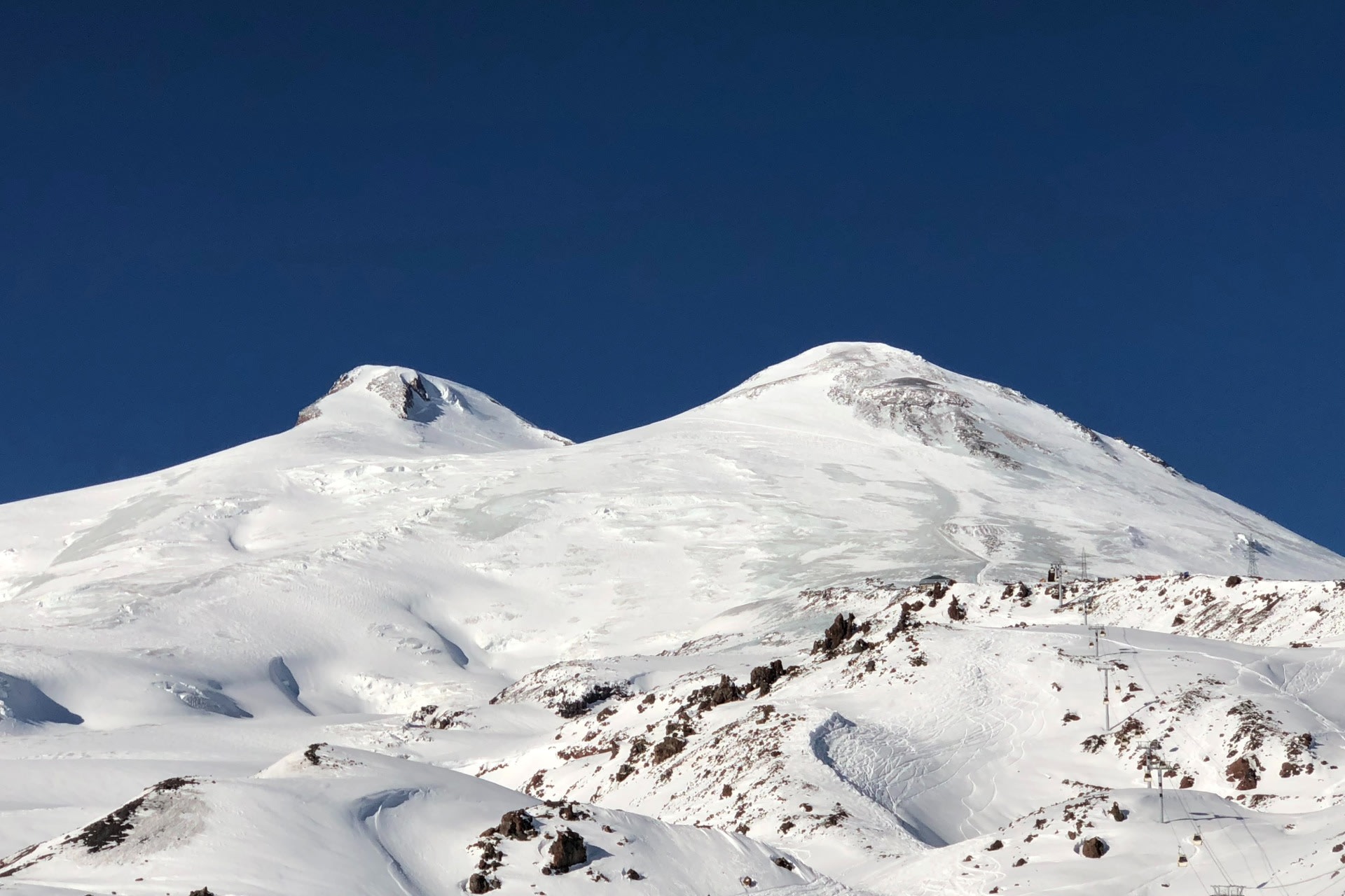 Elbrus abcc66c2 630f 4730 89d0 a7b590f16c1e