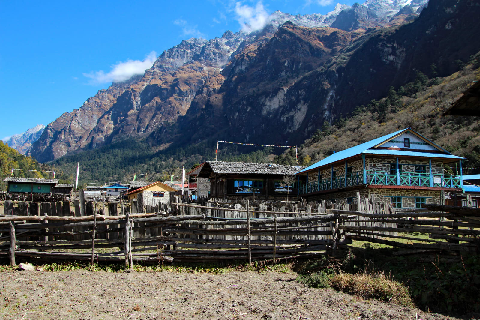 23.10.27Ghunsa16