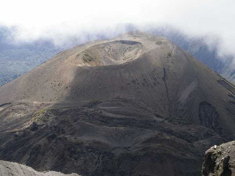 mount meru krater