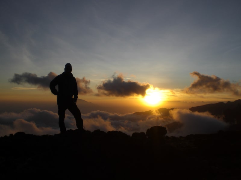 Sonnenaufgang am Kilimandscharo