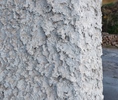 צביעת קיר חיצוני שפריץ