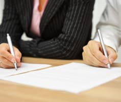 חתימה על הסכם גירושין 