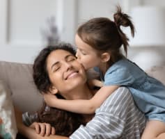 אמא ובת גמילה מהנקה