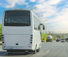 הסעה לבת מצווה באוטובוס