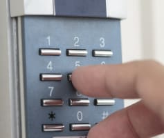 קודן למנעול חשמלי