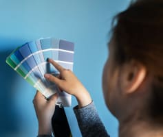 בחירת סוג צבע לצביעת קיר