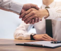 סגירת עסקת תיווך נדל"ן בין מתווך ללקוח