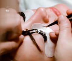 הלחמת ריסים שזירת ווליום