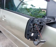 תיקון מראה לרכב 