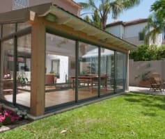 סגירת מרפסת עם פרופיל בלגי במרפסת