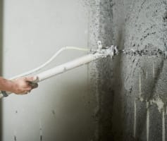 איטום קיר בהתזה