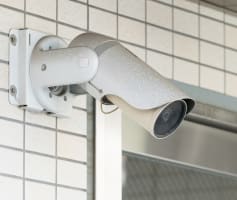 מצלמות אבטחה לבניין