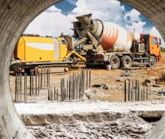 משאית בטון ליציקת כלונסאות