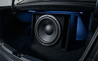 סאב וופר ברכב