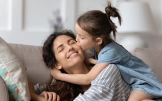 אמא ובת גמילה מהנקה