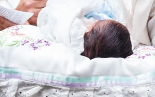 תינוק בברית מילה