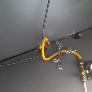 צינורות וכלים טכניים בתחום הגז