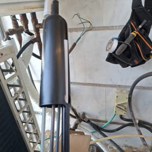 גוף חימום ומאיץ חום חדש לדוד מים לפני התקנה