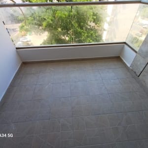 תמונה אינה מציגה עבודה בתחום