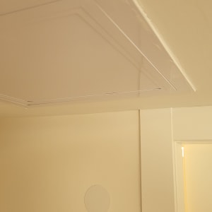 תקרת גבס עם פתח גישה