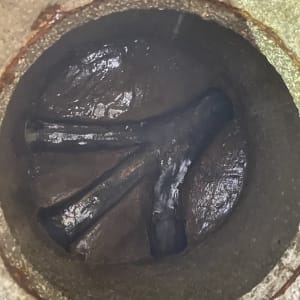 צינור בתוך מערכת ביוב או ניקוז